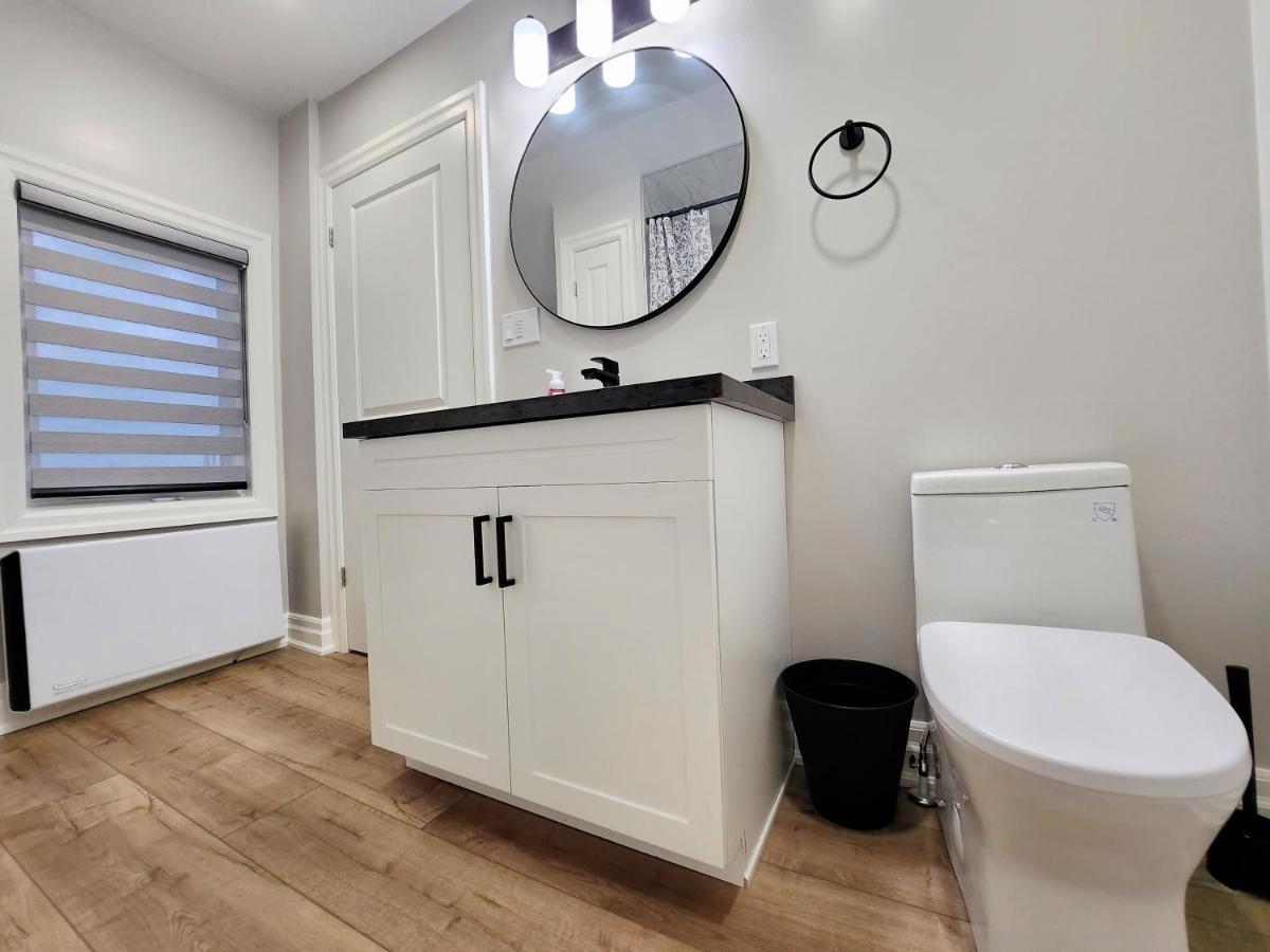 The Cozy Cove Modern King-Bedroom Full Apartment Saint Catharines ภายนอก รูปภาพ