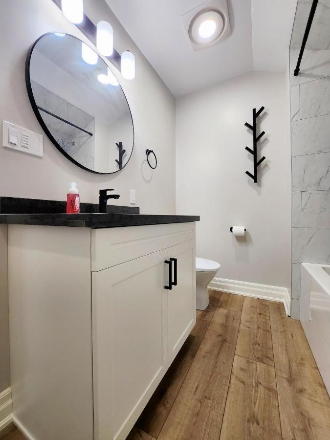 The Cozy Cove Modern King-Bedroom Full Apartment Saint Catharines ภายนอก รูปภาพ