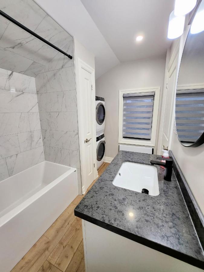 The Cozy Cove Modern King-Bedroom Full Apartment Saint Catharines ภายนอก รูปภาพ